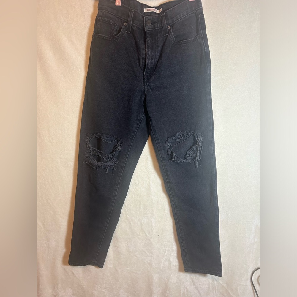 Levi’s High Waisted Mom Jeans
